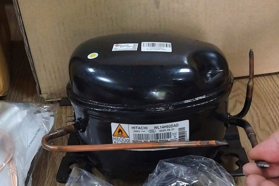 Thay nạp gas tủ lạnh Hitachi giá tốt đến ngay